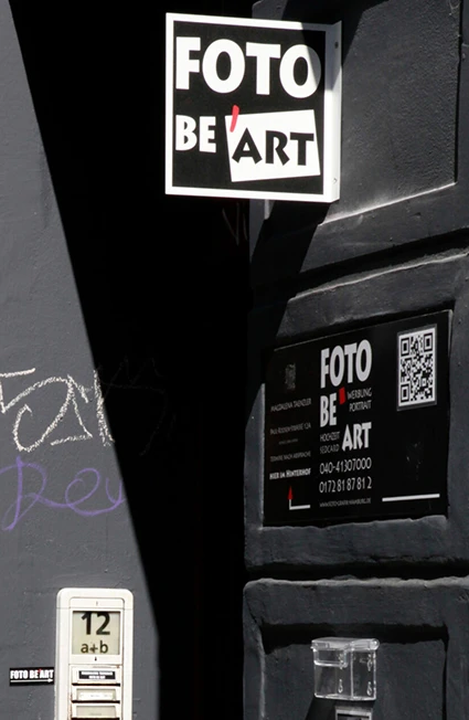 Fotoatelier Eingang Paul-Roosen-Straße